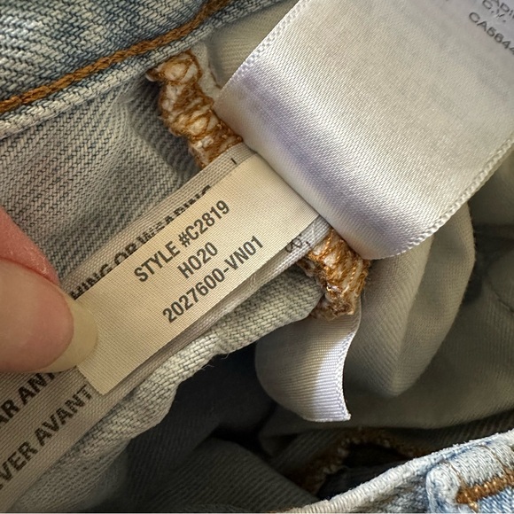 Madewell The Perfect Vintage Distressed Light Blue Denim Jeans size 27 - Picture 9 of 10